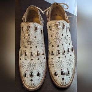 Musse & Cloud Distressed Laser Cut  Booties Leather Upper and Soles. Size 8.